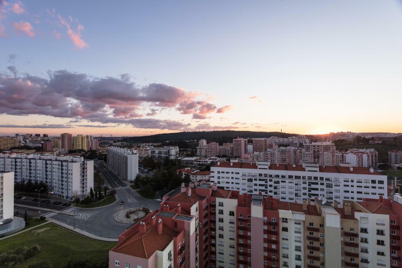 Skyscraper Riverview Lisbon With Indoor Pool Zewnętrze zdjęcie